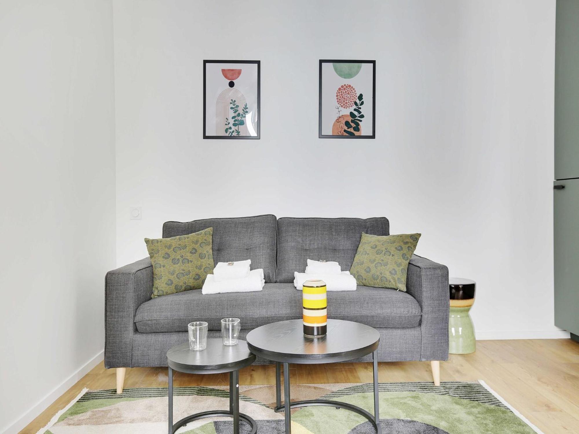 Charming For 2p - Parc Monceau Appartement